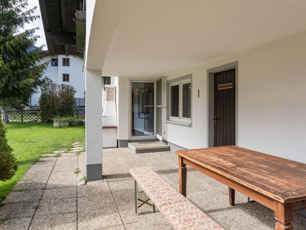 Spacious Chalet In Maishofen Near Forest Kültér fotó
